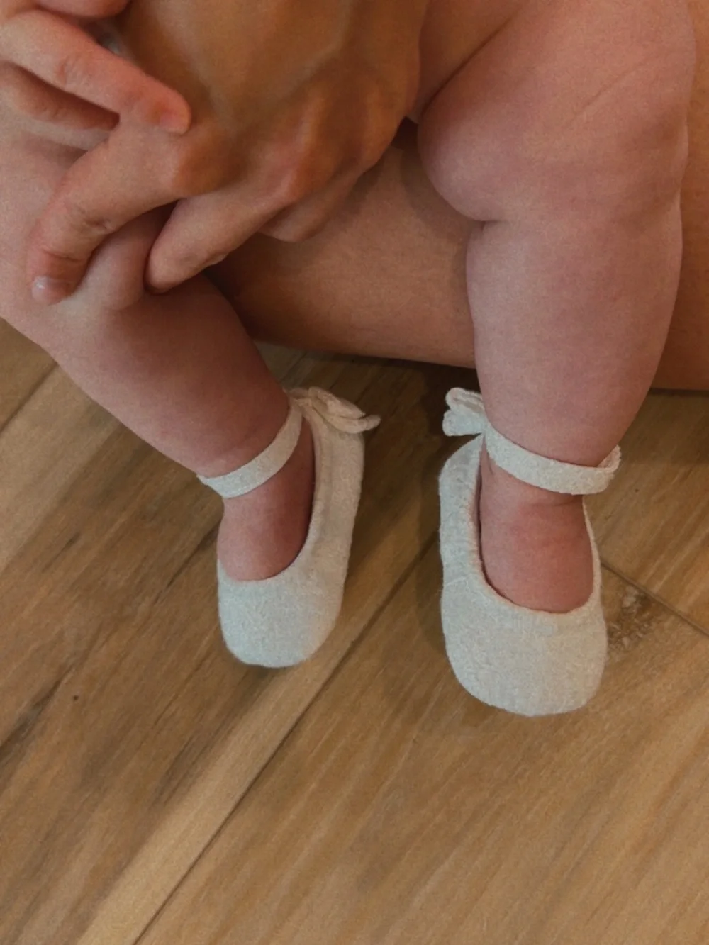 GAP White Lace Bow Mary Jane Baby Shoes